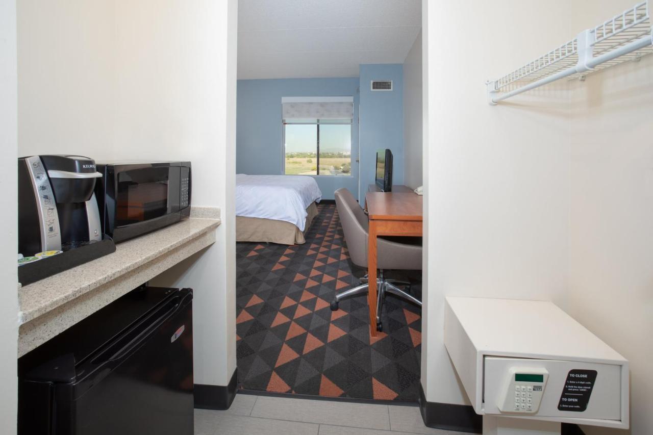 Holiday Inn & Suites Goodyear - West Phoenix Area By Ihg Extérieur photo