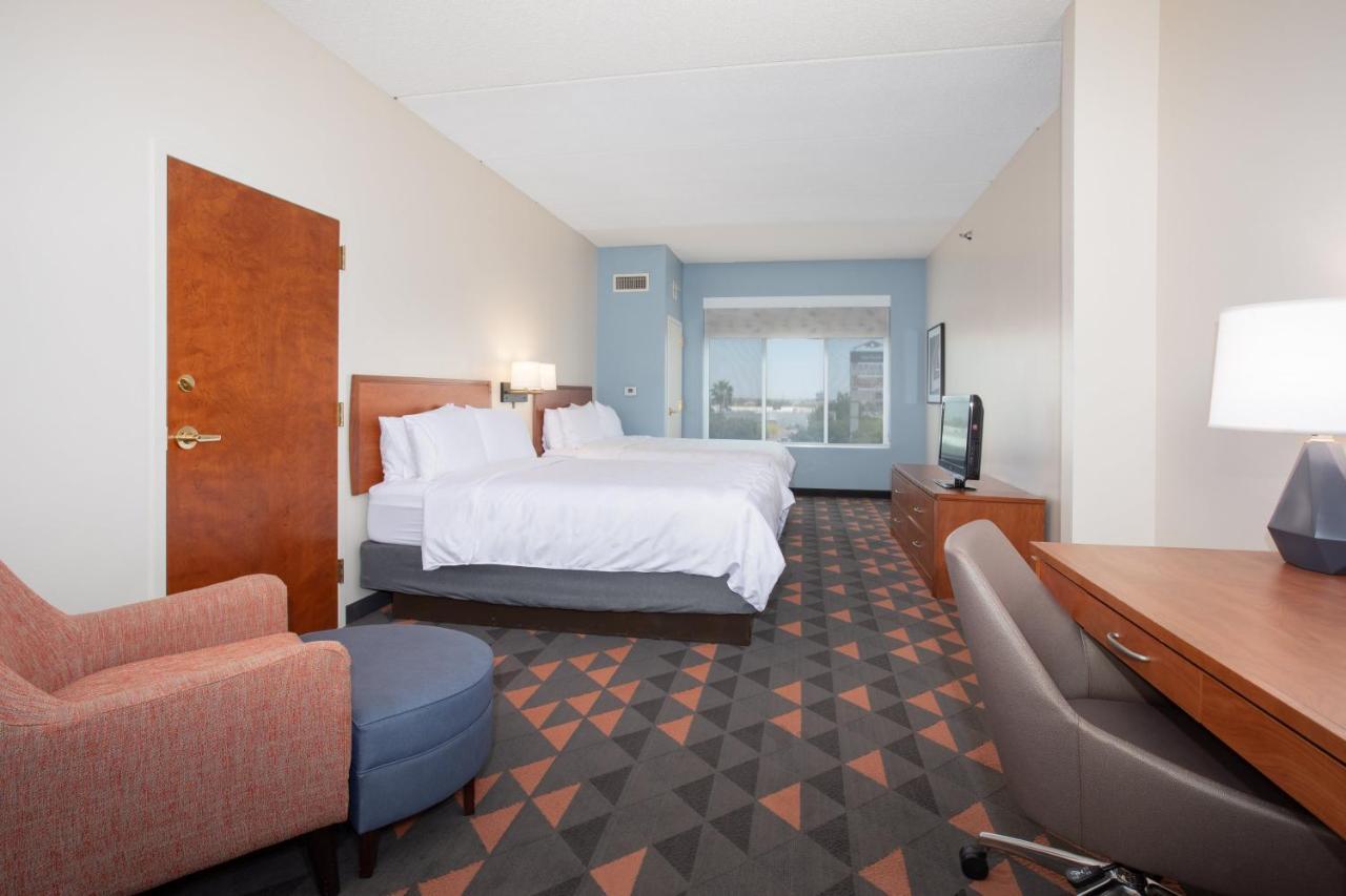 Holiday Inn & Suites Goodyear - West Phoenix Area By Ihg Extérieur photo