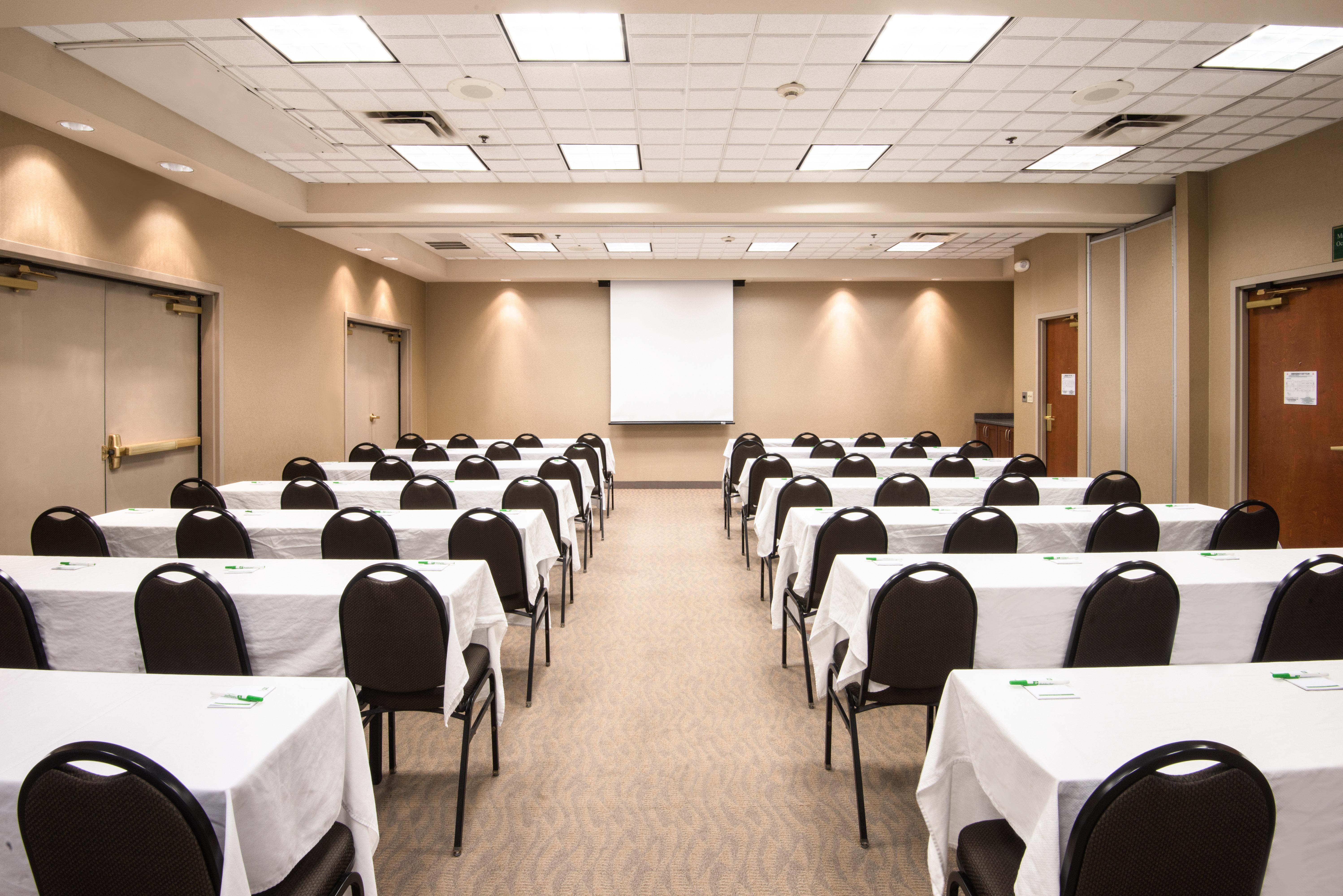 Holiday Inn & Suites Goodyear - West Phoenix Area By Ihg Extérieur photo